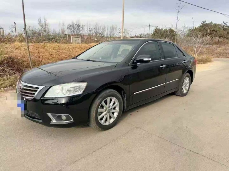 济宁11年丰田凯美瑞2