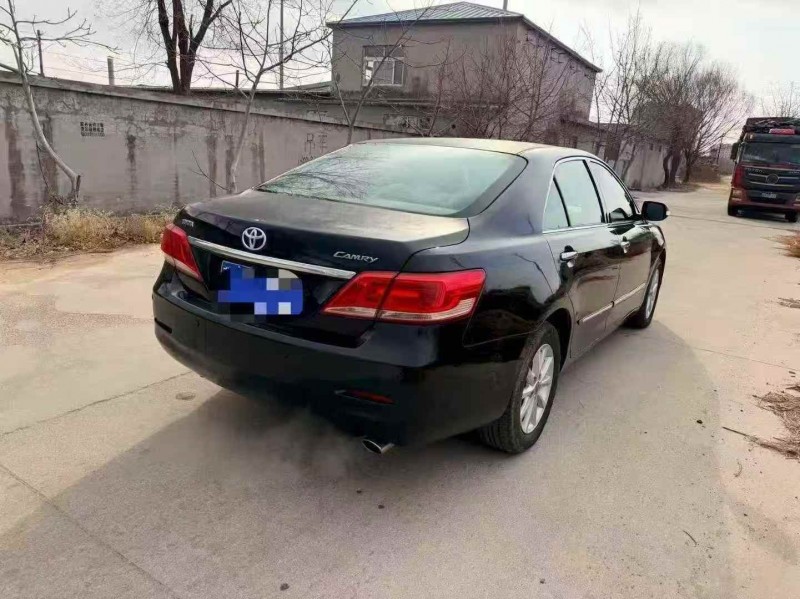 济宁11年丰田凯美瑞7