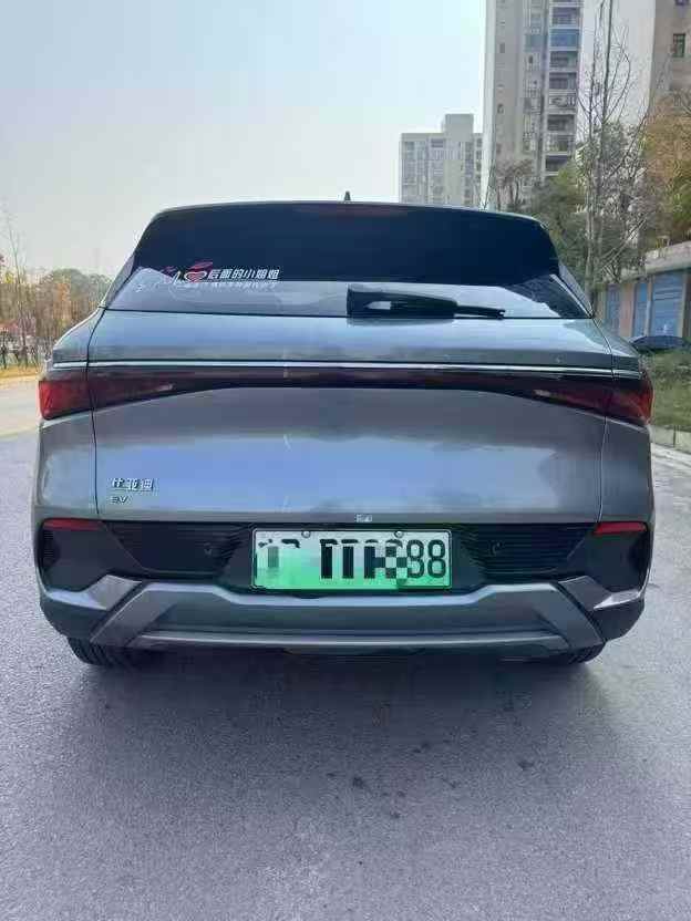 湛江23年比亚迪元8