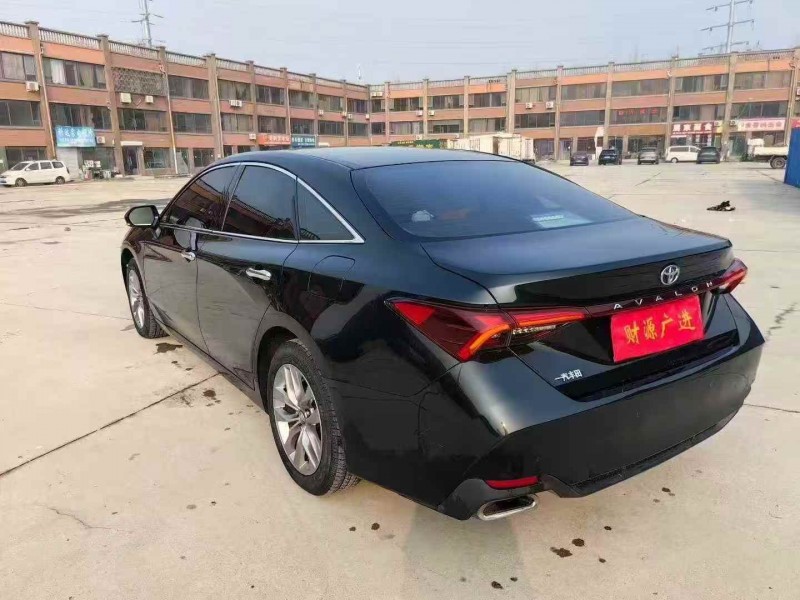 潍坊21年丰田亚洲龙7