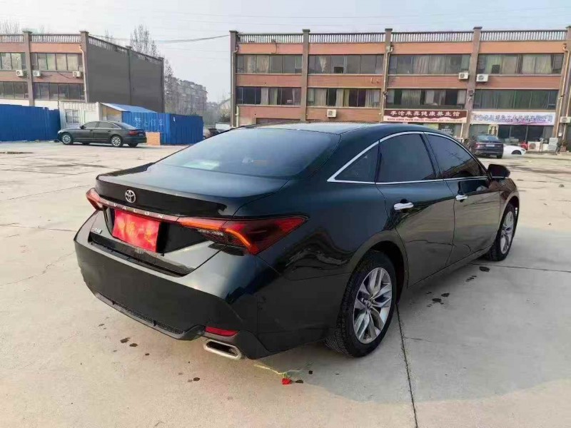 潍坊21年丰田亚洲龙8