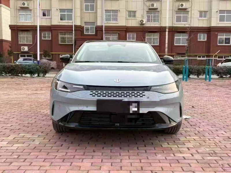 潍坊25年零跑汽车C011