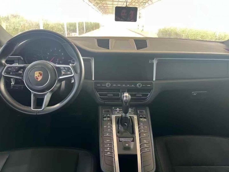 威海20年保时捷Macan6