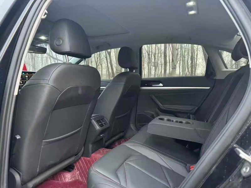 张家口25年大众朗逸6