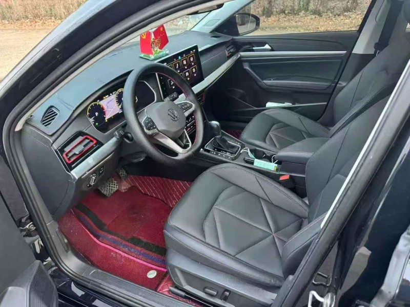 张家口25年大众朗逸7