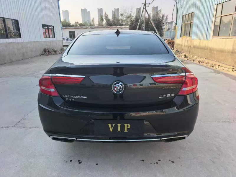 徐州19年别克君越9