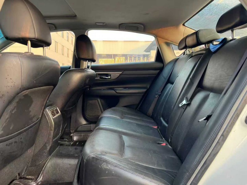 徐州15年日产天籁7