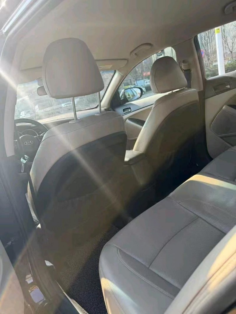 日照16年起亚K57