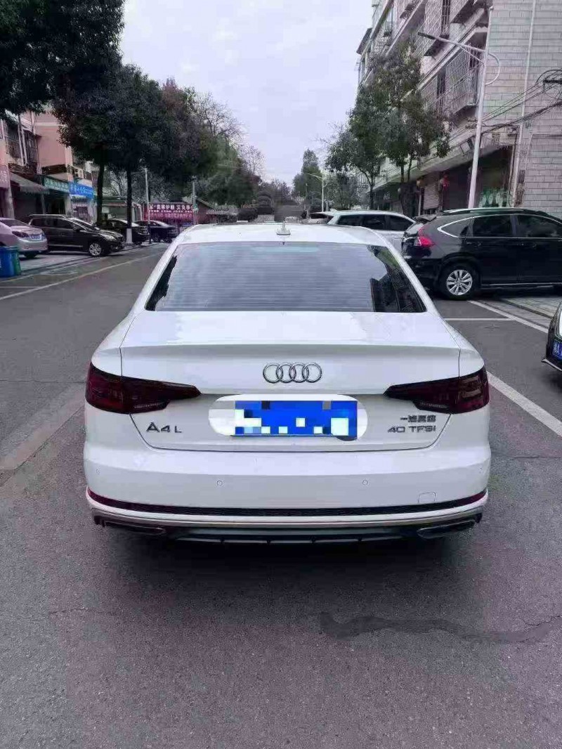 张家界19年奥迪A4L6