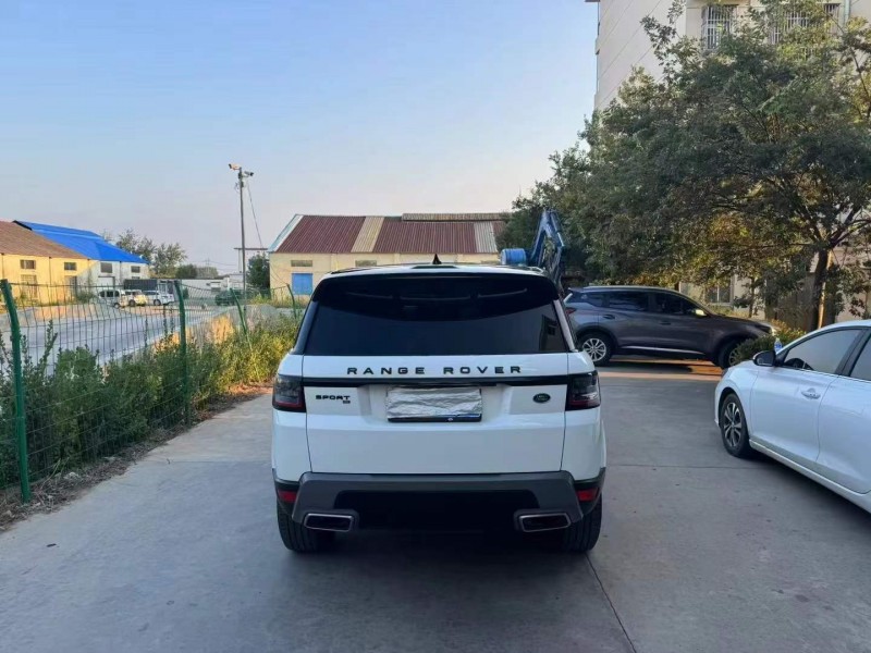 徐州22年路虎揽胜运动9