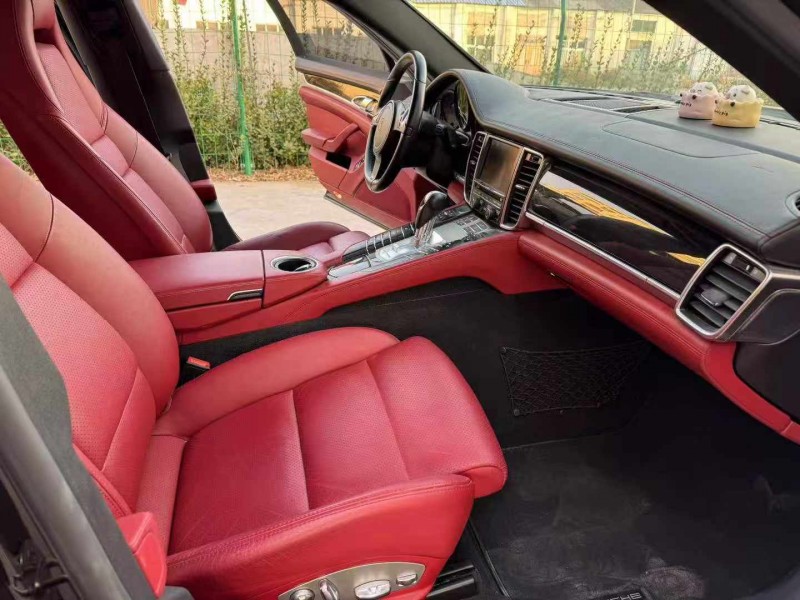 徐州15年保时捷帕拉梅拉4