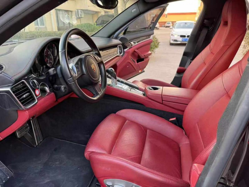 徐州15年保时捷帕拉梅拉6