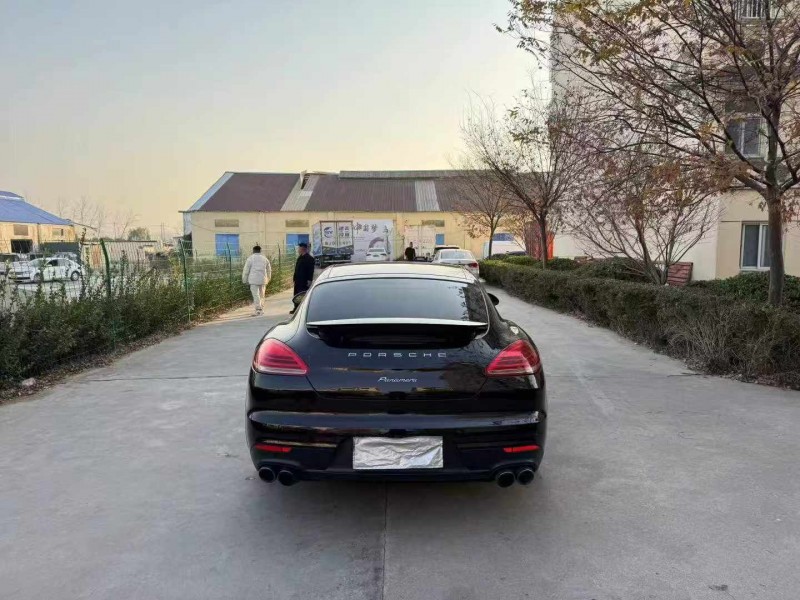 徐州15年保时捷帕拉梅拉9