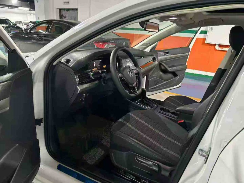 成都24年大众朗逸3