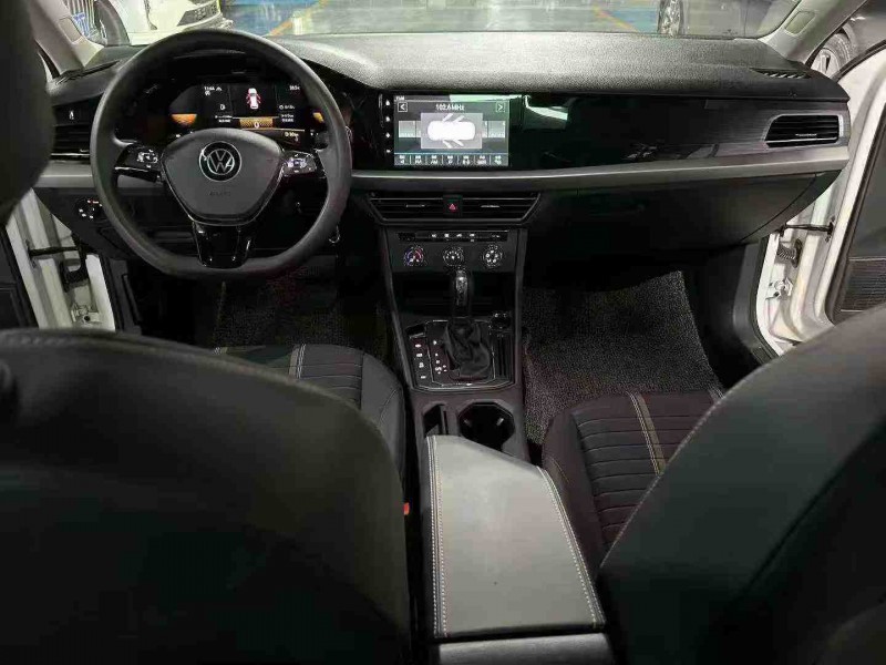 成都24年大众朗逸5