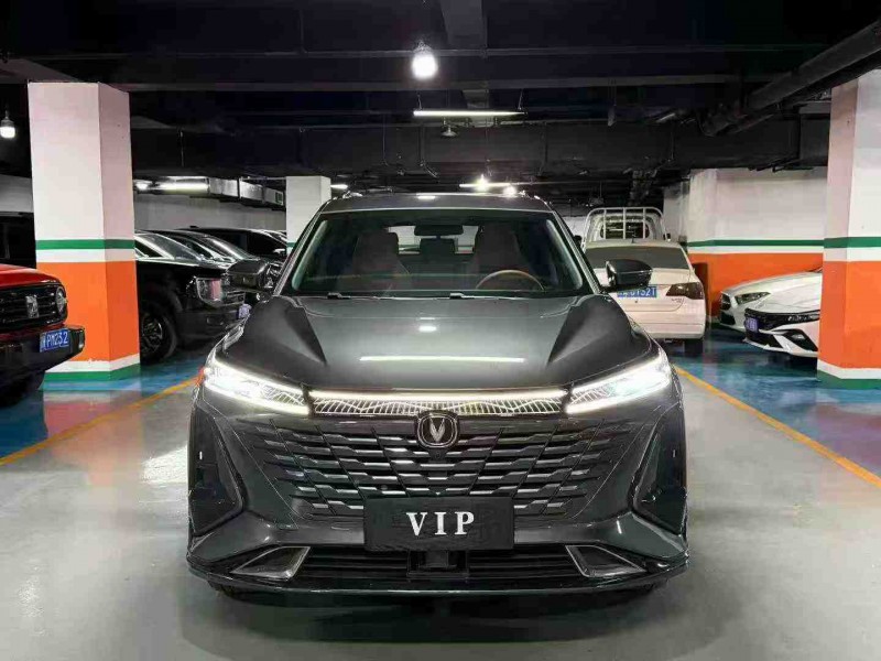 成都24年长安汽车CS751