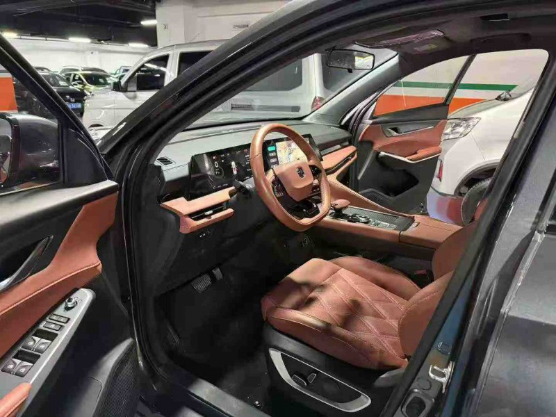 成都24年长安汽车CS753