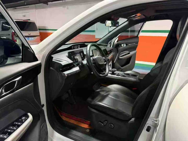 成都23年长安汽车欧尚3