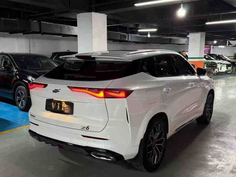 成都23年长安汽车欧尚7