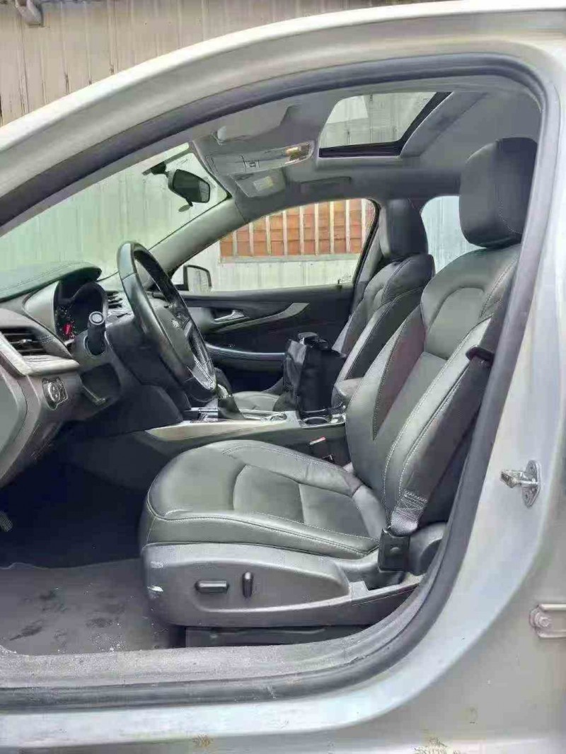 南平18年雪佛兰迈锐宝5