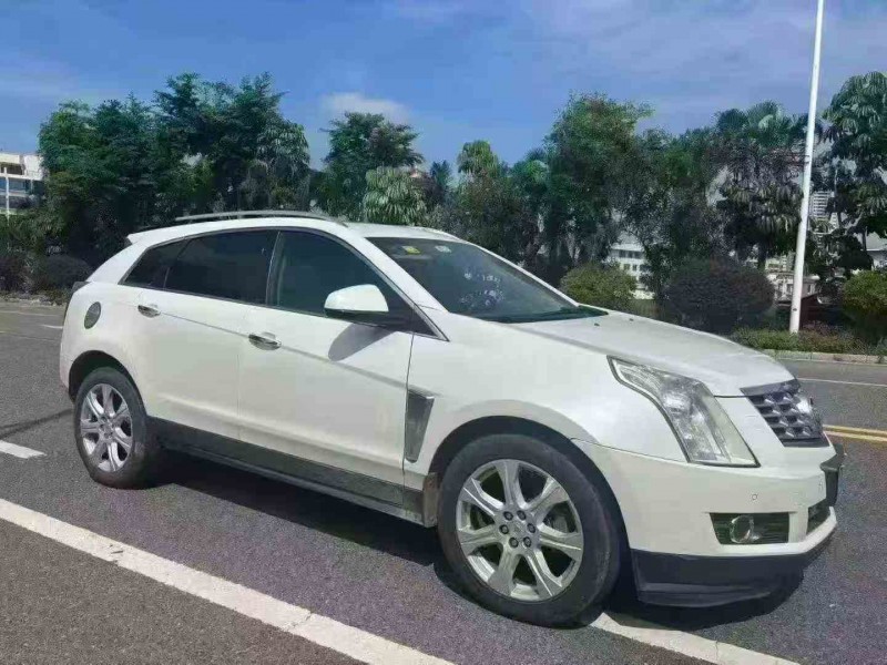 湛江16年凯迪拉克SRX2