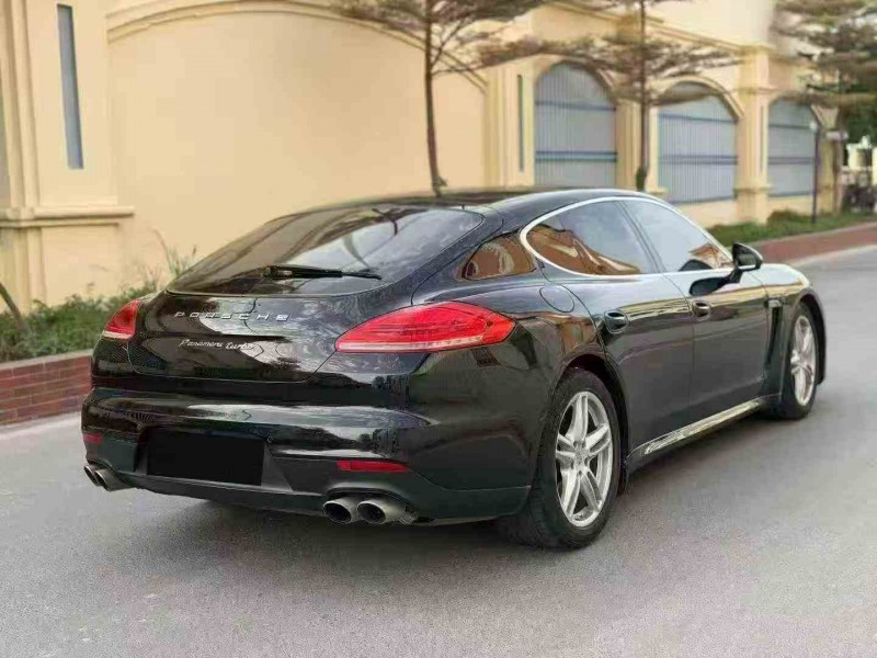 南平15年保时捷帕拉梅拉8