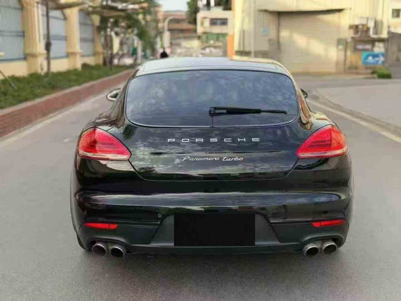 南平15年保时捷帕拉梅拉9