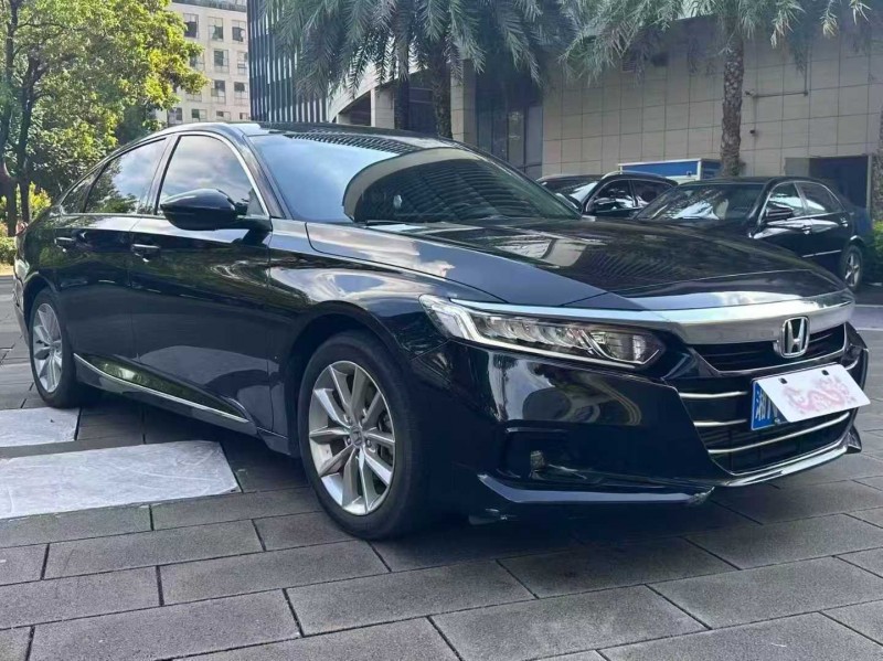 佛山22年本田雅阁2