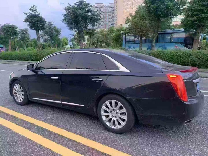珠海16年凯迪拉克XTS8