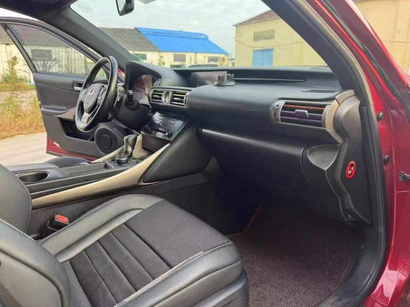 徐州14年雷克萨斯IS4