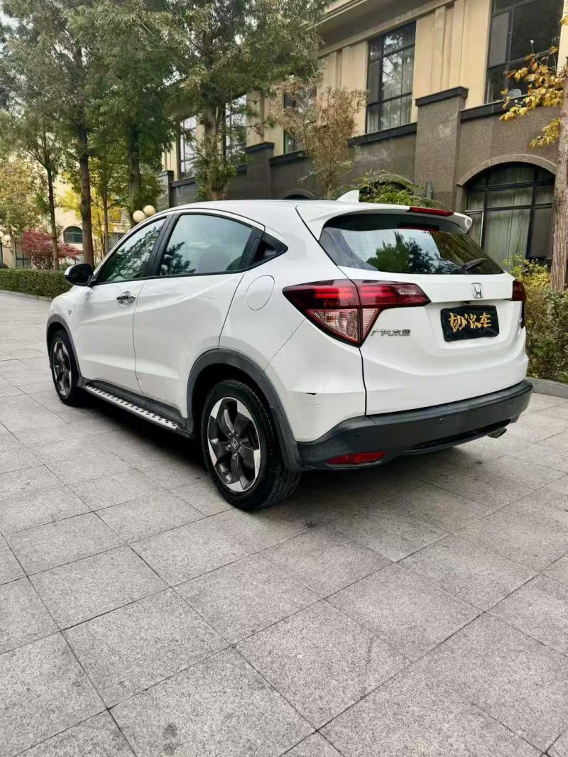 烟台17年本田缤智8