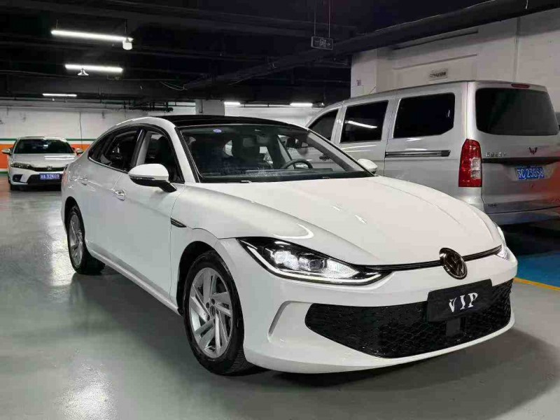 成都23年大众凌渡2