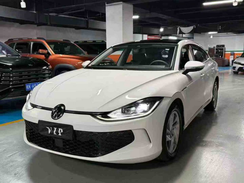 成都23年大众凌渡4