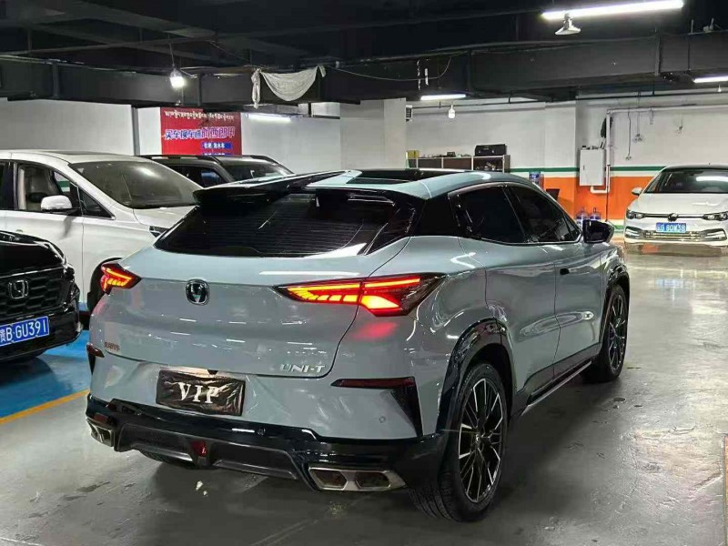 成都23年长安汽车UNI6