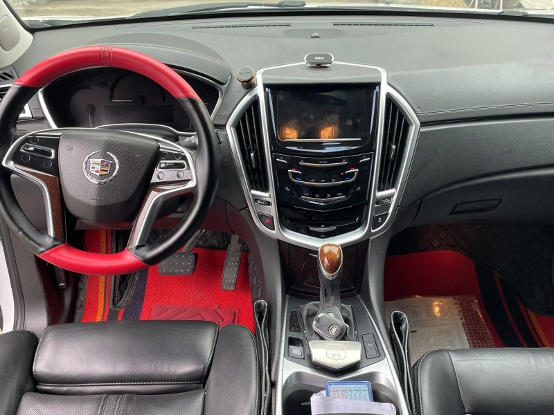 济宁15年凯迪拉克SRX4