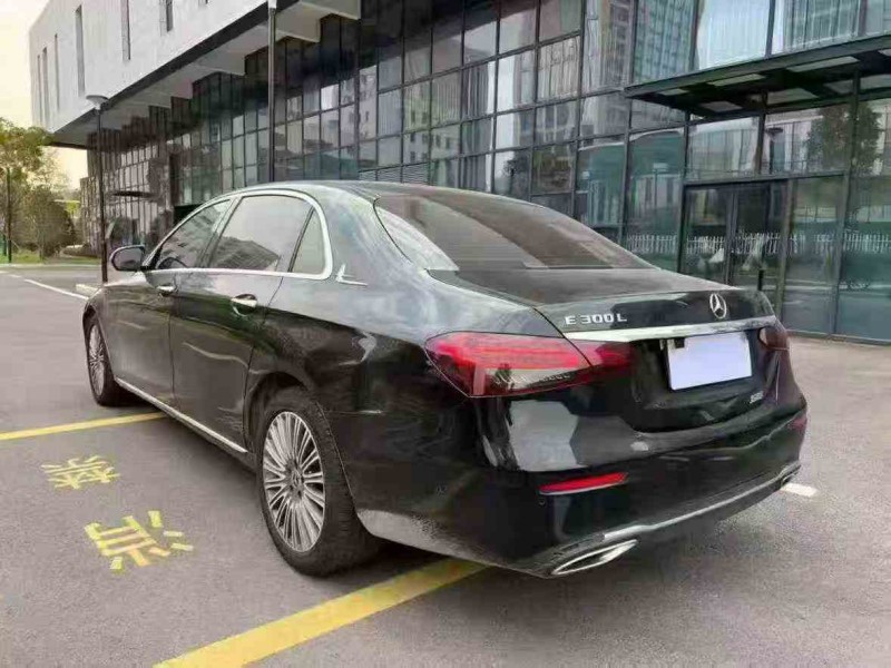 淮安21年奔驰E8