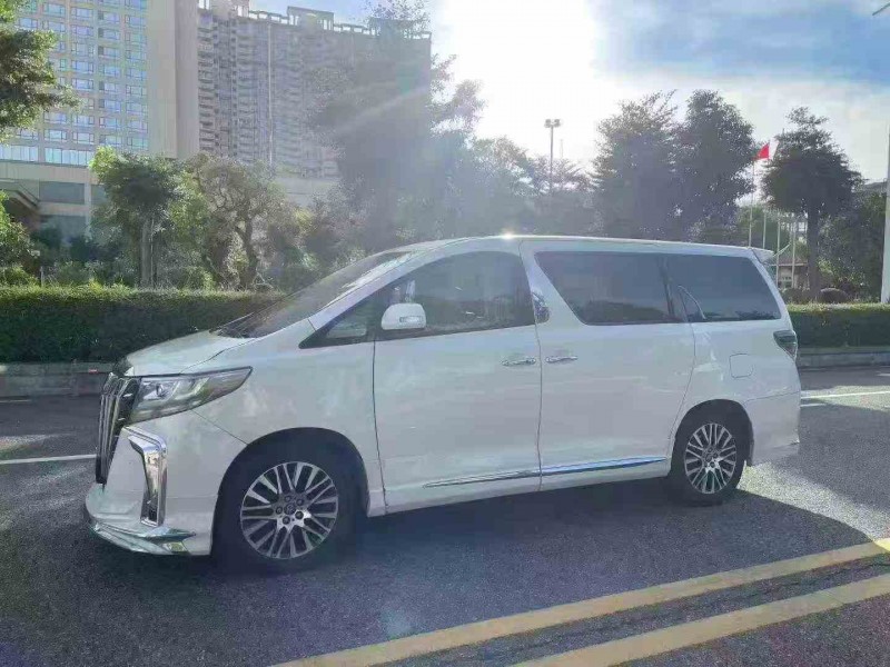 珠海12年丰田埃尔法3