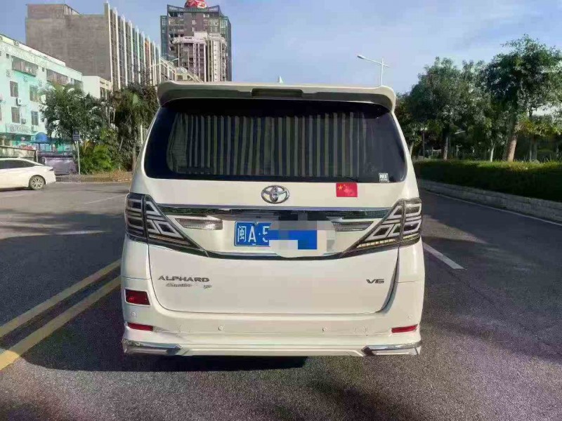 珠海12年丰田埃尔法9