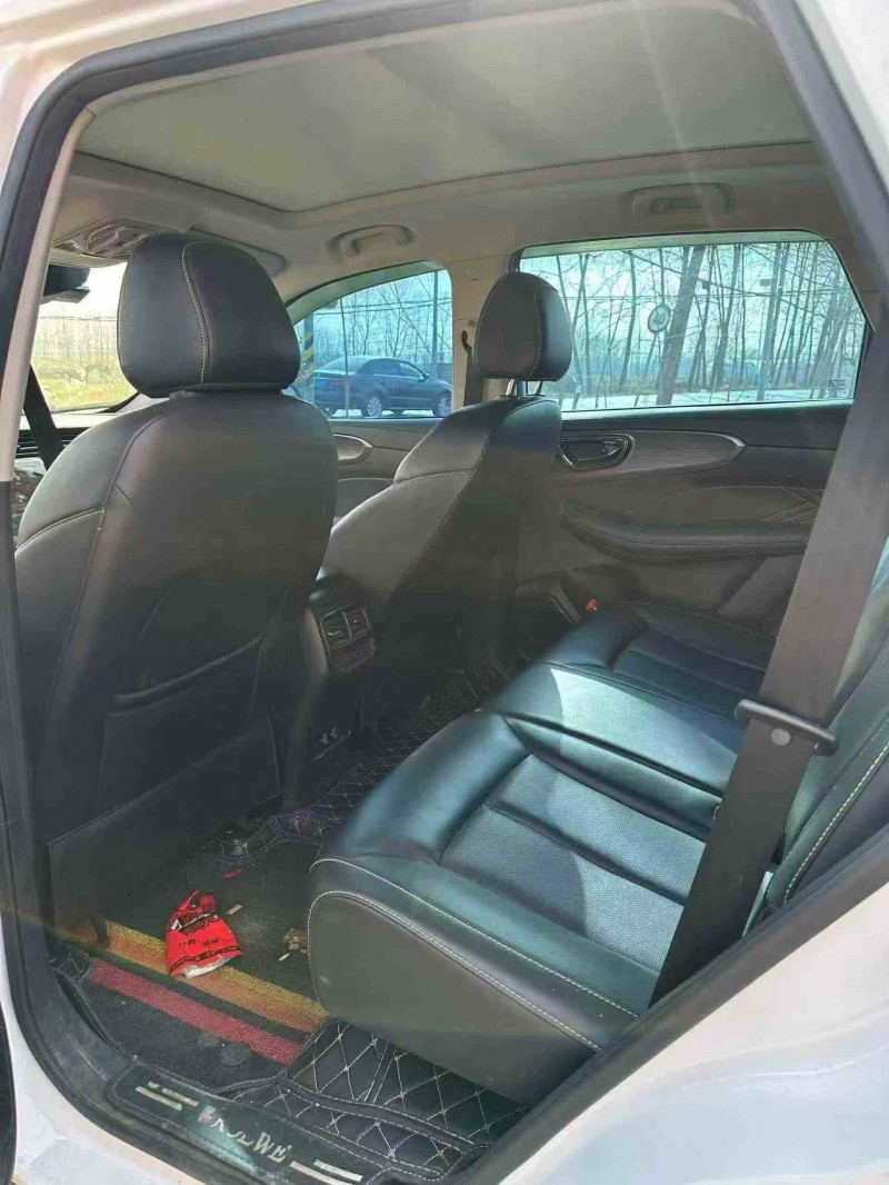 安庆22年荣威RX53