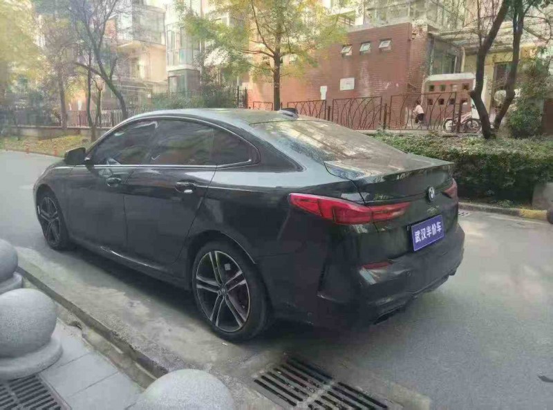 荆州23年宝马5系9