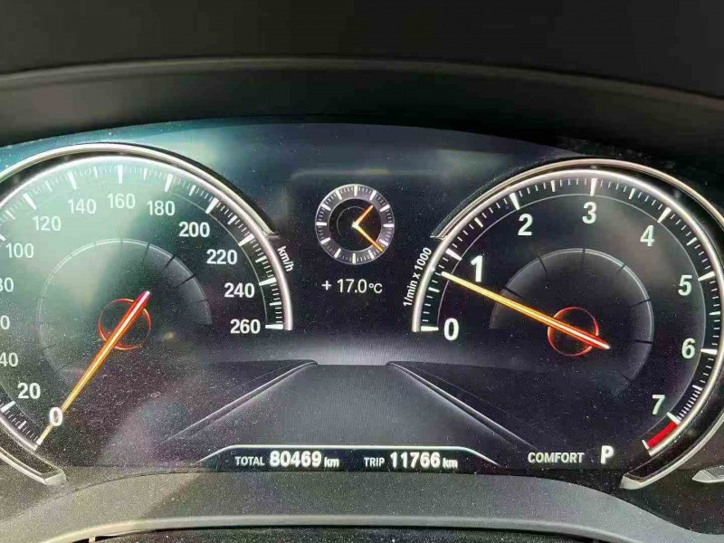 荆州18年宝马5系4