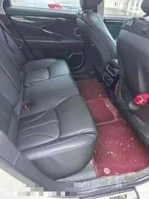 菏泽17年吉利博越5