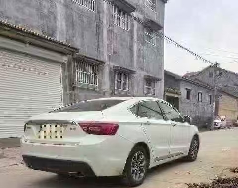 菏泽17年吉利博越8