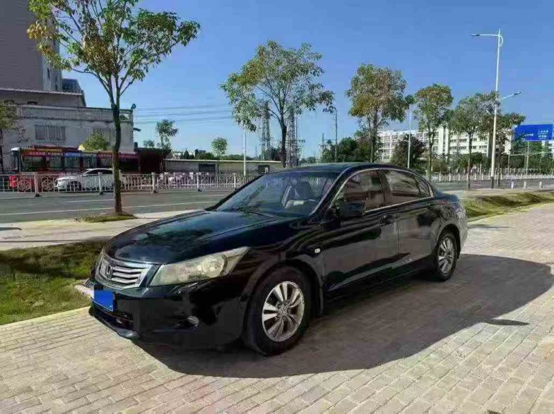 珠海10年本田雅阁3