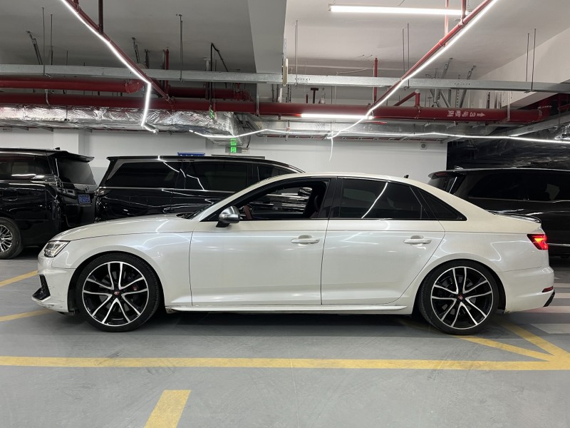 深圳18年奥迪S47