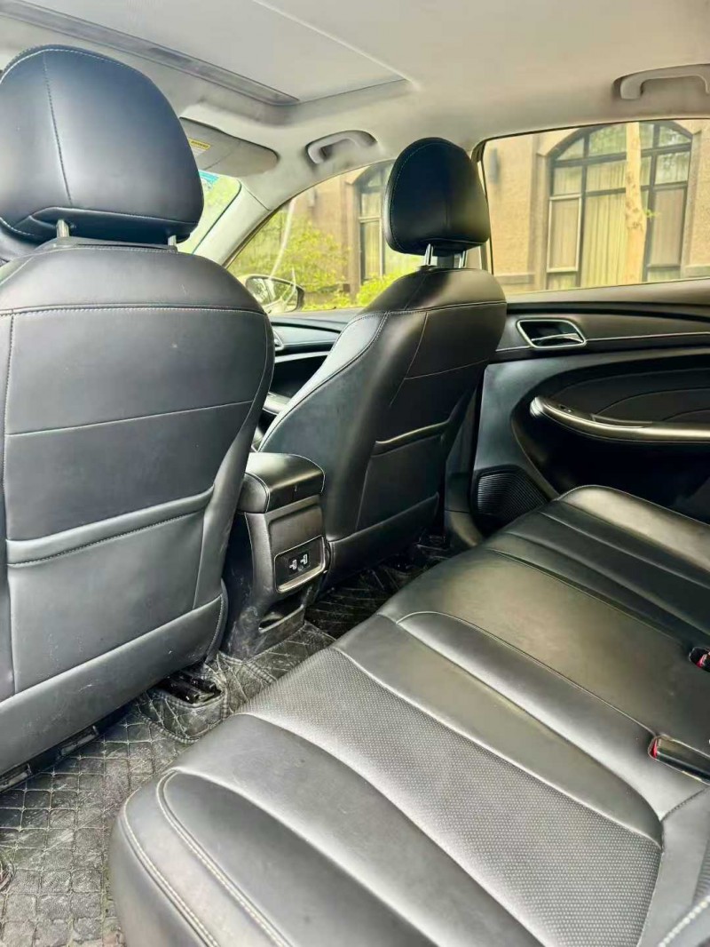 烟台20年荣威i57