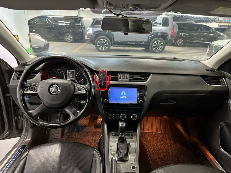 深圳16年斯柯达明锐5