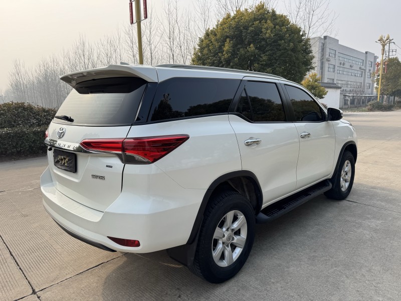 盐城18年丰田穿越者4