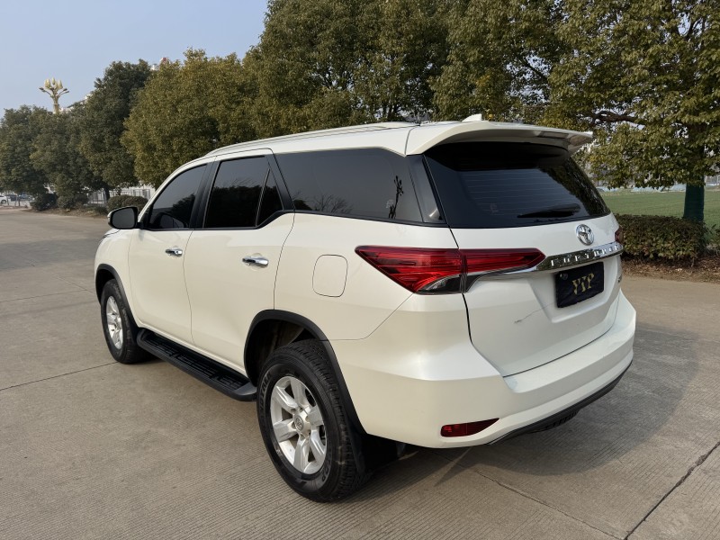 盐城18年丰田穿越者5