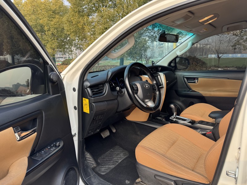 盐城18年丰田穿越者6